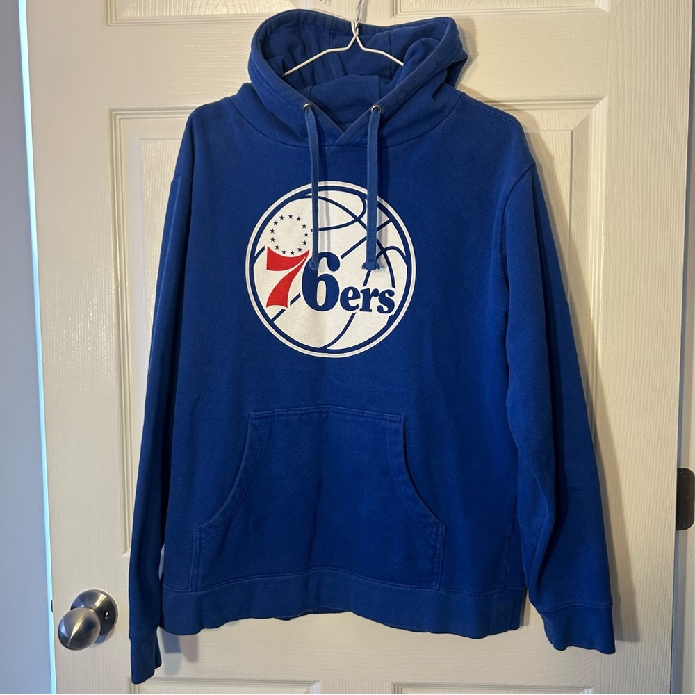 NBA Philadelphia 76ers 21 Embiid Hoodie Size Medium Basketball Team Sports Merch